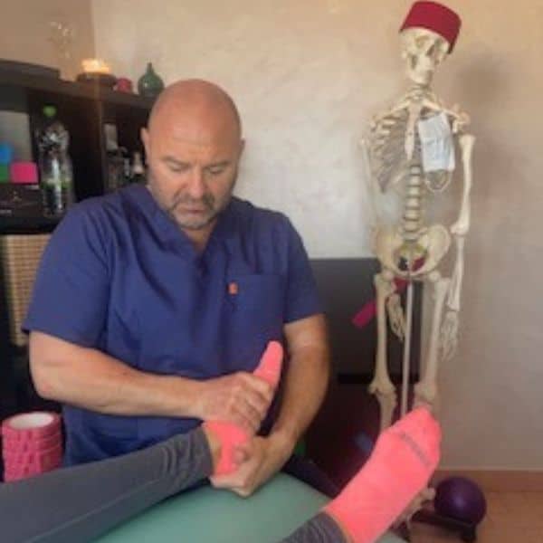 Jean-Michel Bessé, ostéopathe certifié, vous accueille dans son cabinet de 7h à 20h à Casablanca et intervient à domicile sur RDV à Marrakech.